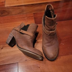 Steve Madden booties